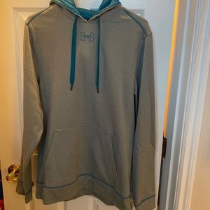Under Armour hoodie in excellent condition